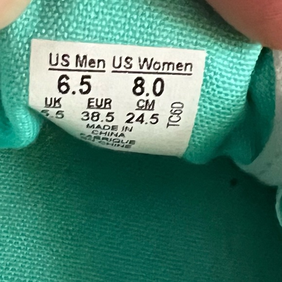 Vans Low Lace up Skateboard Shoes - Picture 5 of 7